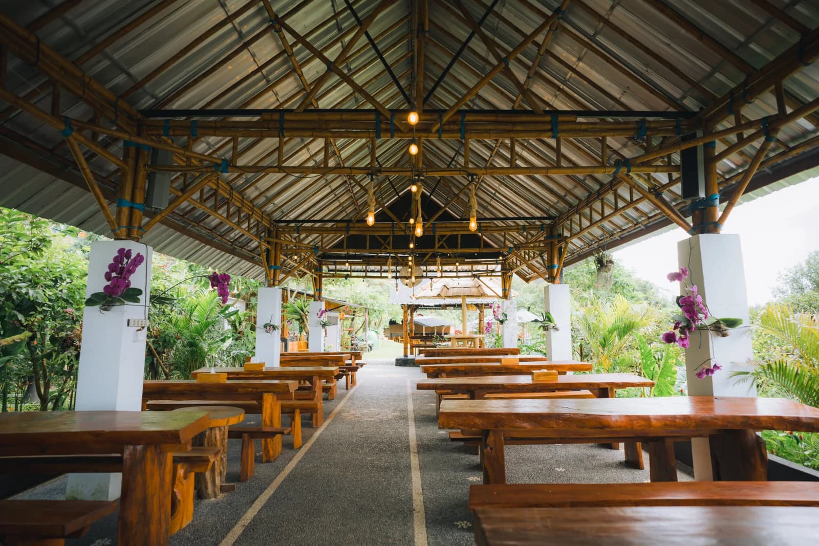 Pohen Hills Restaurant — image 2
