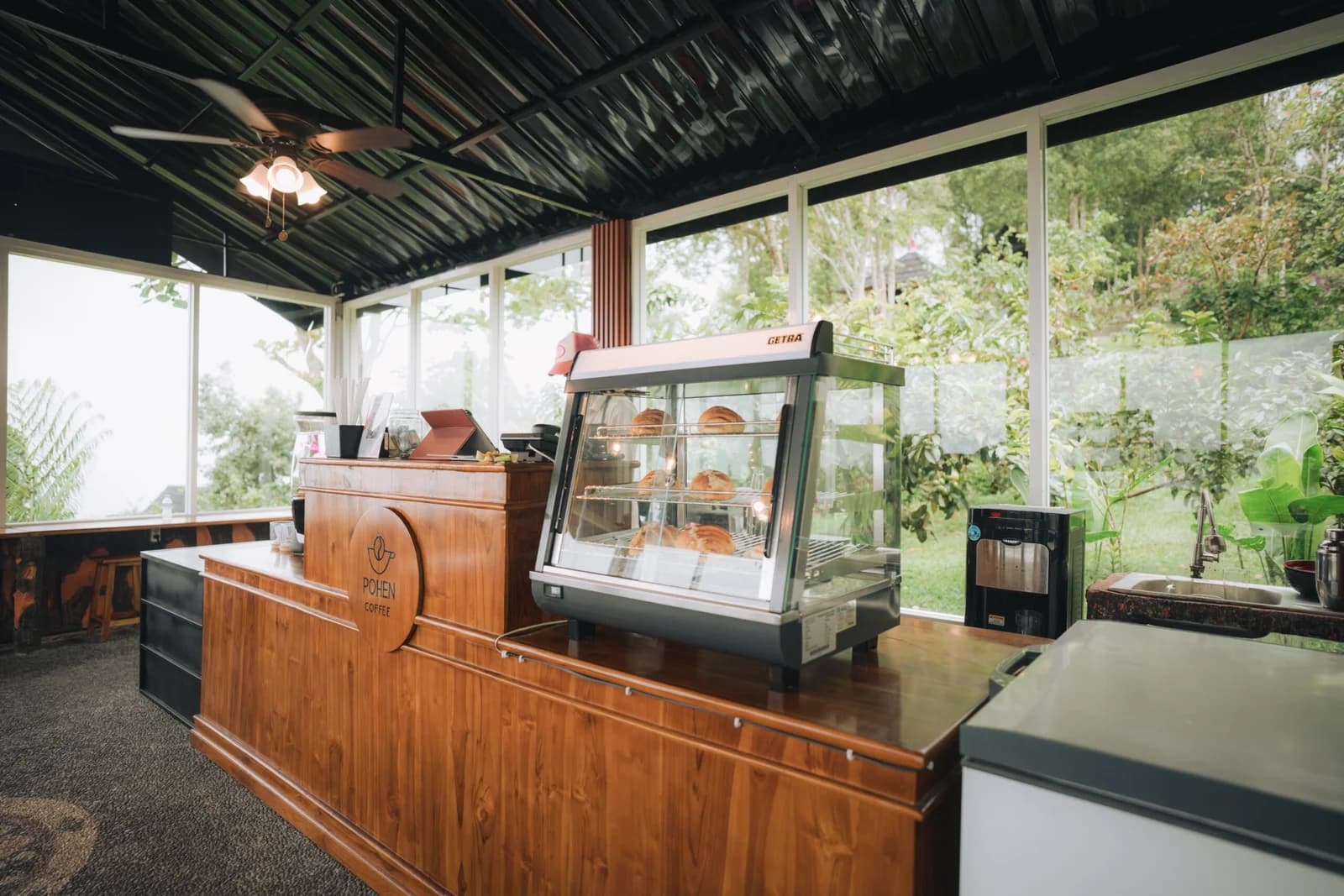 Pohen Hills Restaurant — image 1