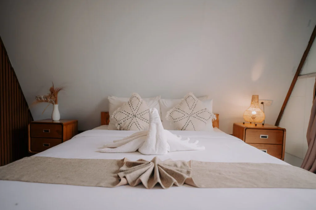 Triangle Room — image 3